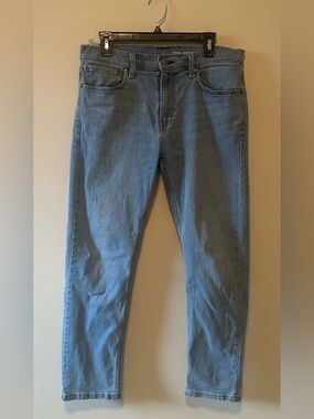 Levi’s 502 men’s light blue jeans